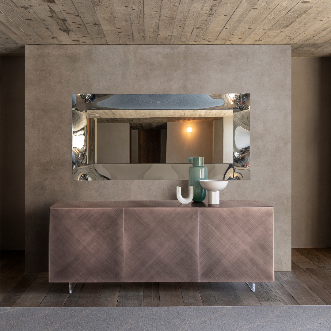 ESSENZIA SIDEBOARD (3 DOORS)